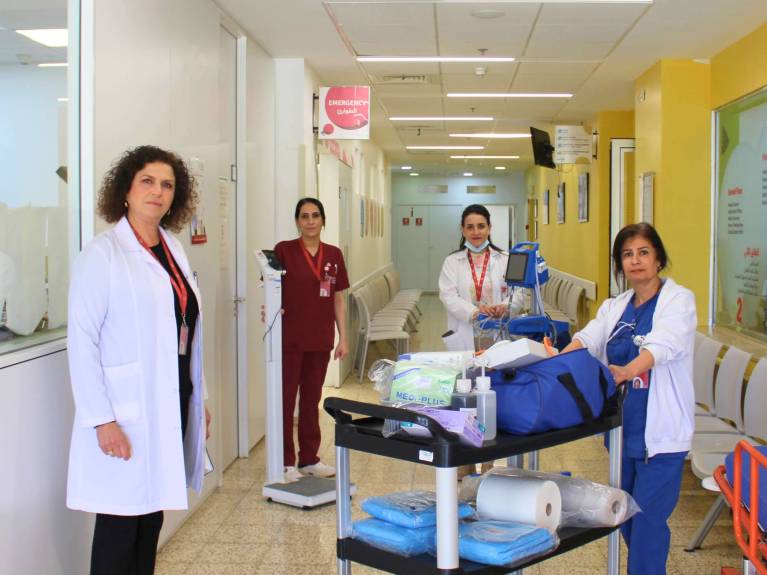 Das Team des Caritas Baby Hospitals Das Klinikteam ist bereit für die Aufnahme von Kindern aus Gaza