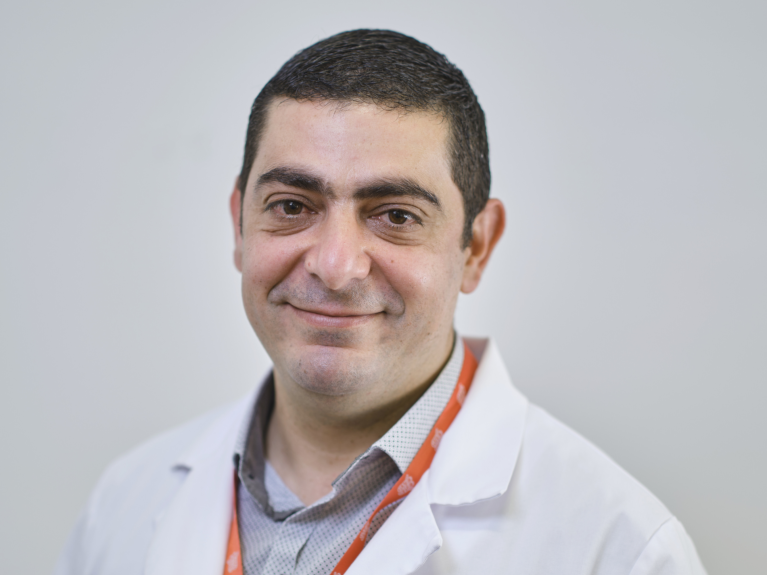 Dr. Ra’fat Allawi war zuvor leitender Pneumologe im Kinderkrankenhaus, jetzt ist er Chefarzt Portrait von Chefarzt Dr. Ra’fat Allawi